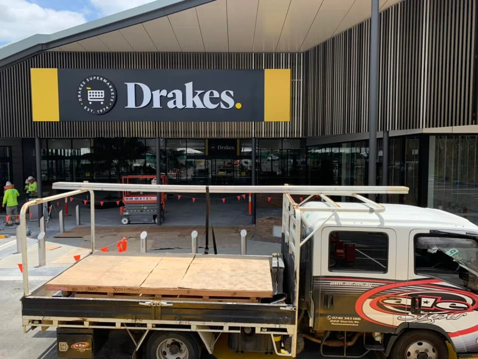 Drakes supermarket sign install with an ALE ute